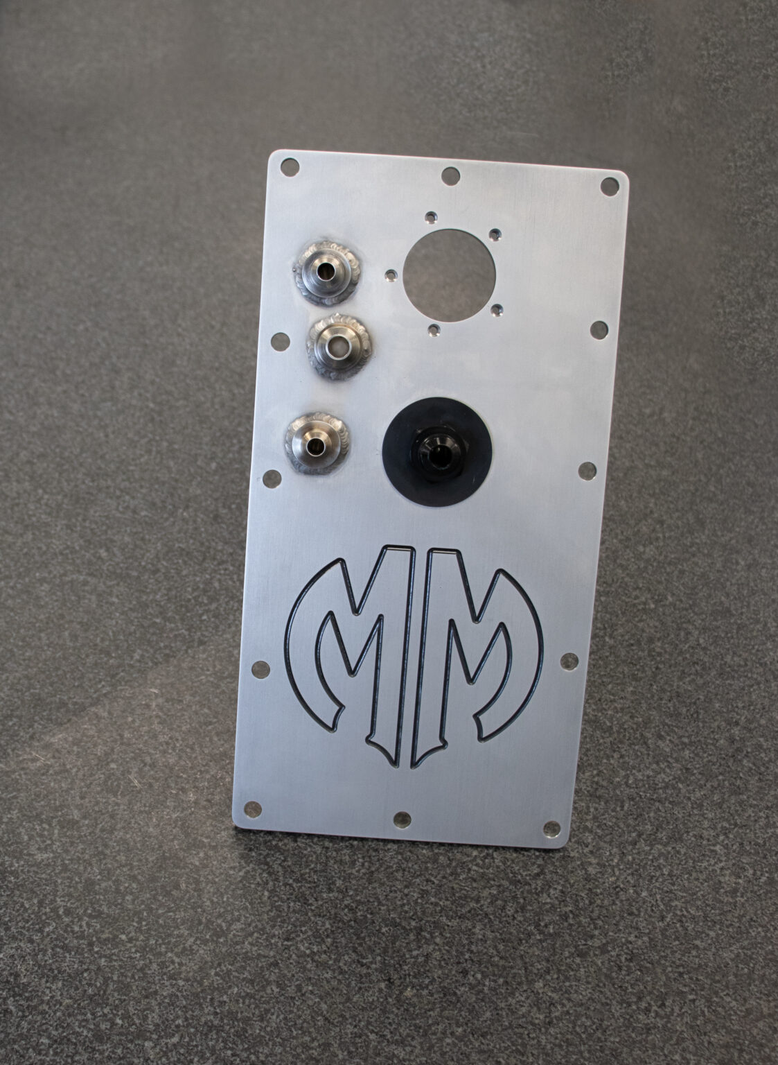 Fuel Tank Top Plate for H1 & HMMWV Mountain Machine